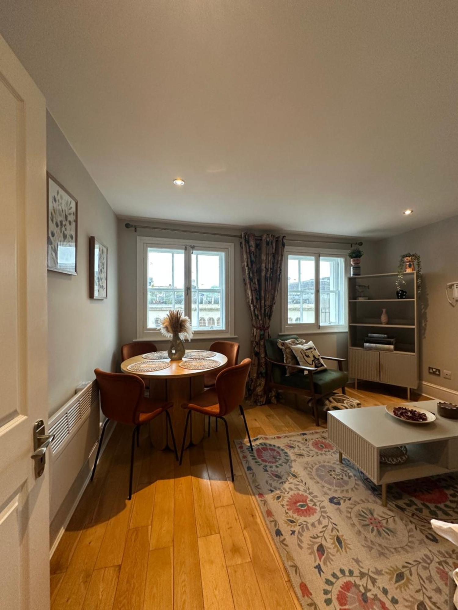Stylish Flat Minutes From Covent Garden - West End Apartment